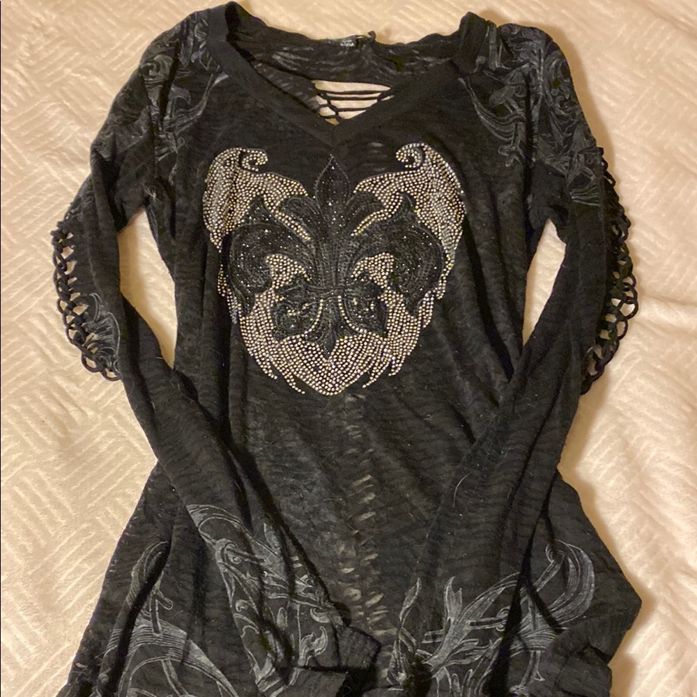 Black Long Sleeve Graphic Cut Out Blouse